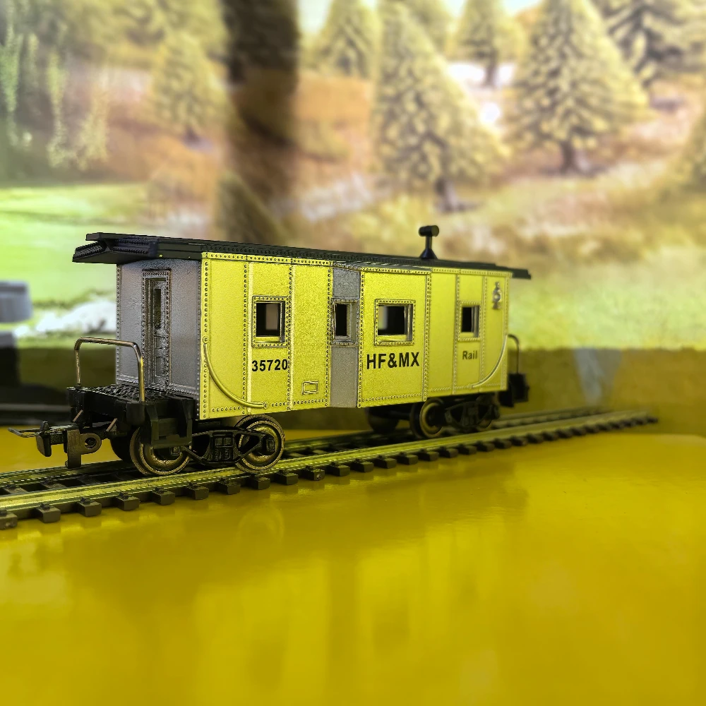HO Scale Model Caboose Car for Collectors 4 HO Scale Model Caboose Car for Collectors - Image 4