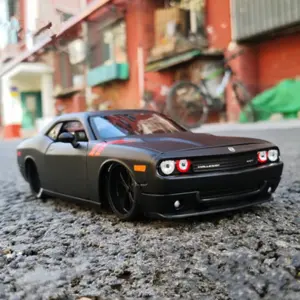 1:24 Dodge Challenger SRT Diecast Model 16 S031980bc839c41539e2fac45fc43ffa6a