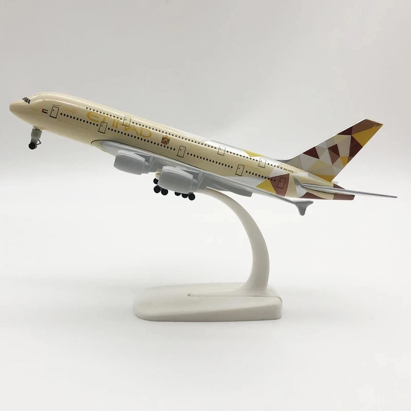 Etihad Airbus A380 20cm Diecast Model 3 Etihad Airbus A380 20cm Diecast Model - Image 3