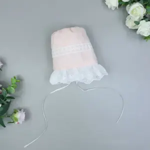 Vintage-Style White Lace Doll Bonnet for 20cm Dolls 13 S04f44f93c68047509ae2452e94f886572