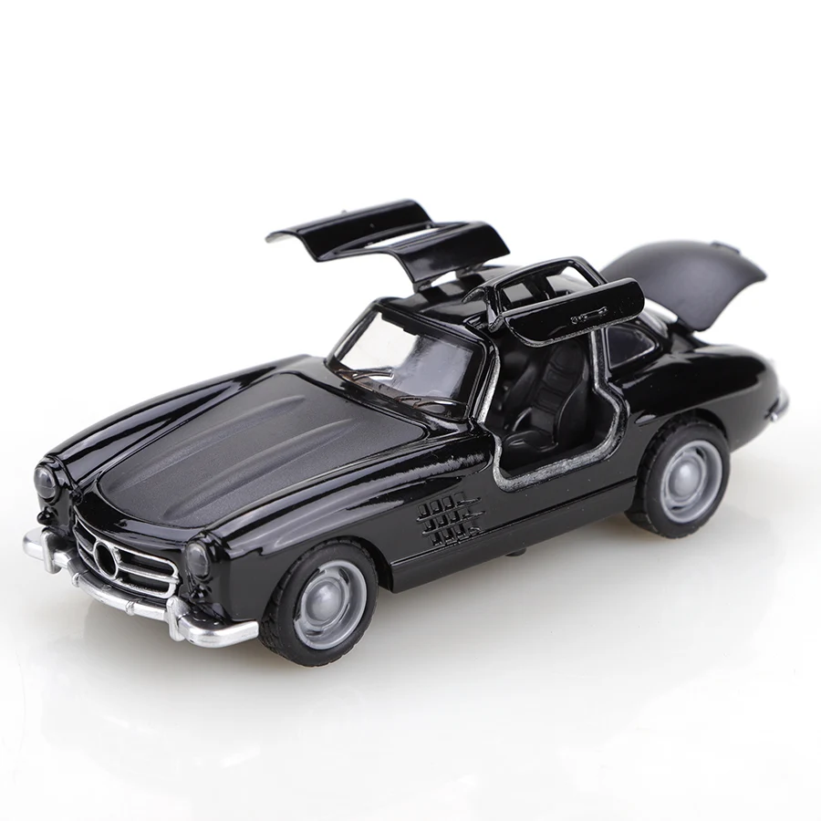 1/36 Scale Mercedes-Benz 300SL Die-Cast Replica 2 1/36 Scale Mercedes-Benz 300SL Die-Cast Replica - Image 2