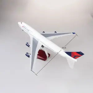 Delta Boeing 747 Model with LED Lighting 9 S07d5d850ed7e496fb7f71a7fda597acaR