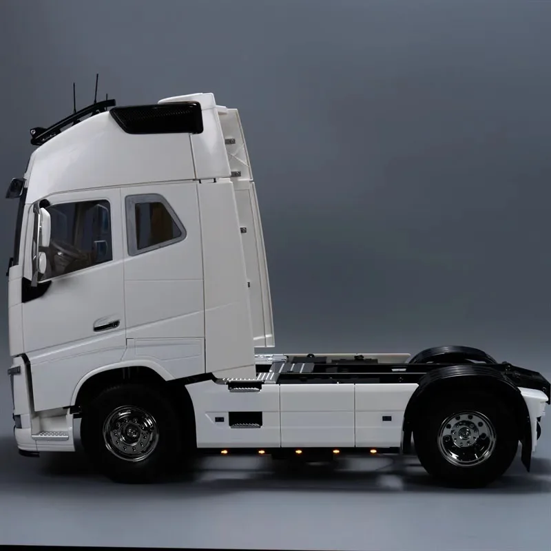 1:14 Scale LED Side Skirt Lights for Tamiya FH16XL 750 6 1:14 Scale LED Side Skirt Lights for Tamiya FH16XL 750 - Image 6