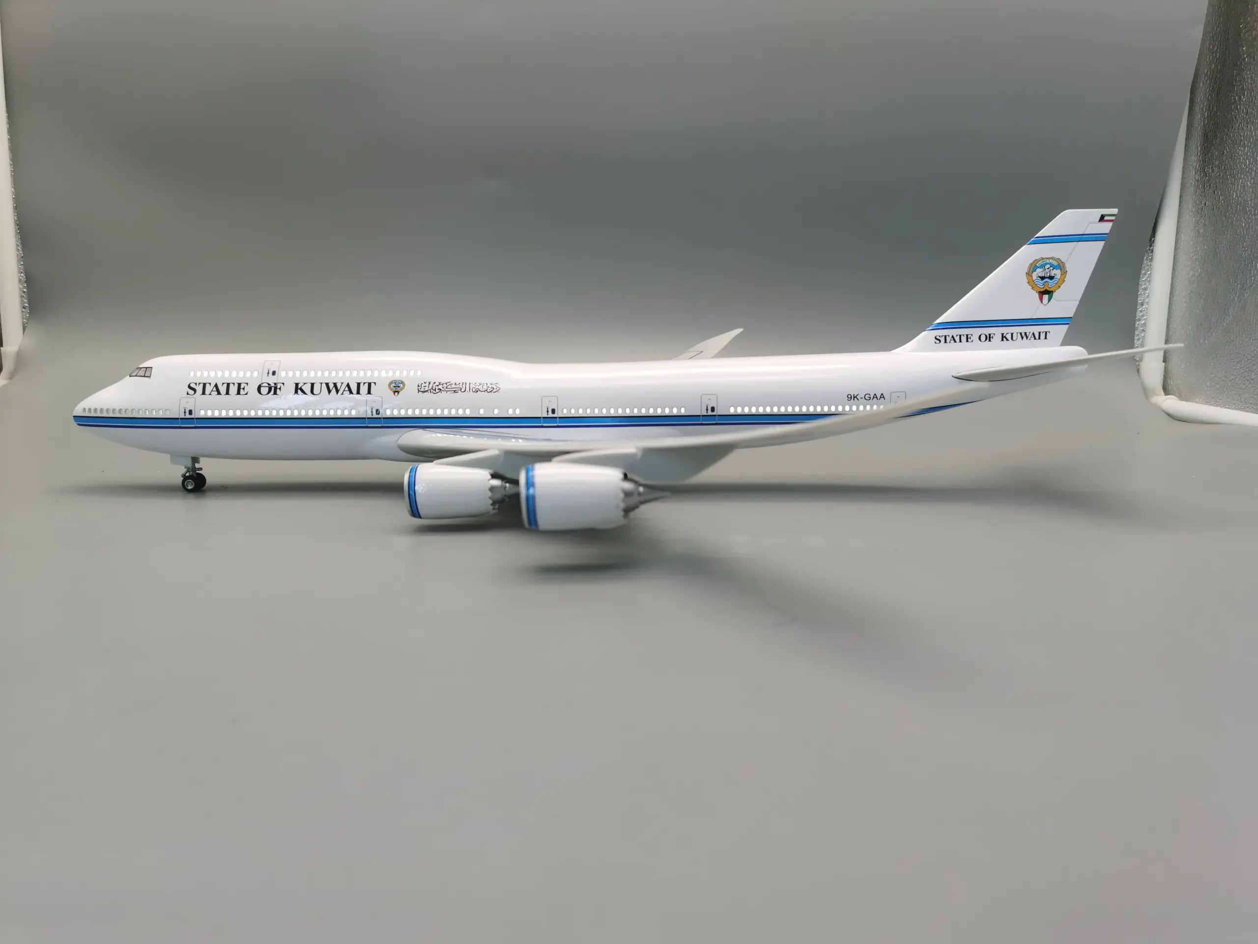 Kuwait Airlines B747 Diecast Model 1:150 Scale 6 Kuwait Airlines B747 Diecast Model 1:150 Scale - Image 6