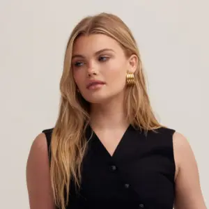 S09027ba5961f4186923d43a43671d6b3y