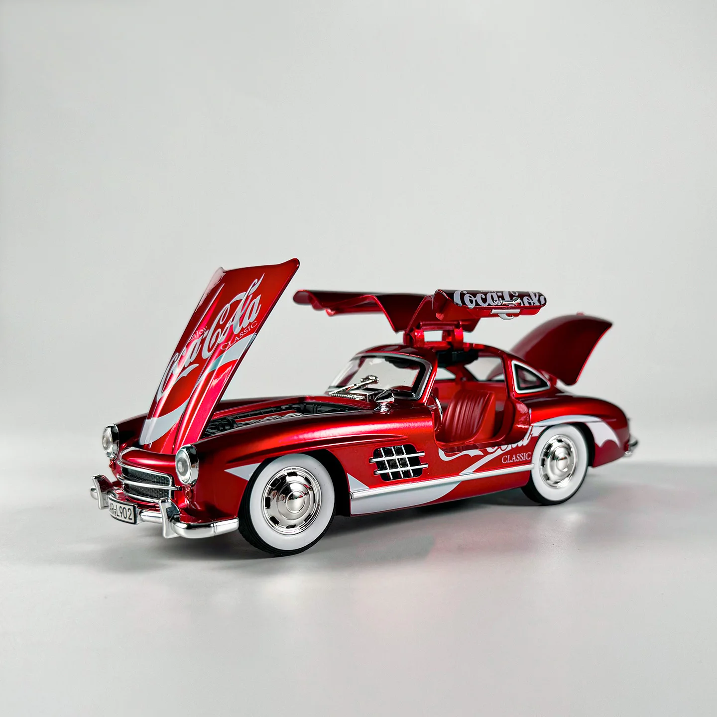 Mercedes-Benz 300SL Coke Edition Diecast Model 3 Mercedes-Benz 300SL Coke Edition Diecast Model - Image 3