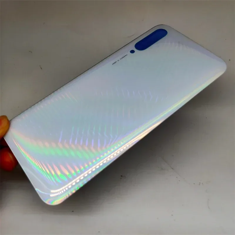 Xiaomi Mi A3 Glass Back Cover in Black, White, Blue 6 Xiaomi Mi A3 Glass Back Cover in Black, White, Blue - Image 6