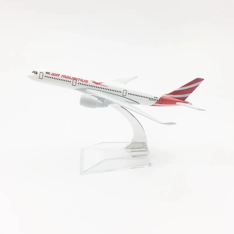 Airbus A350 Mauritius Airways Diecast Model 1:400 Scale 2 Airbus A350 Mauritius Airways Diecast Model 1:400 Scale - Image 2
