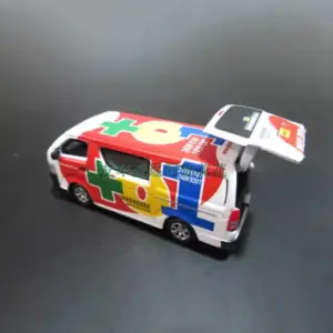 WELLY 1:64 Scale Alloy HiAce Model 14 S0d29b0964e6a4520ac190ef8a191ebeeT