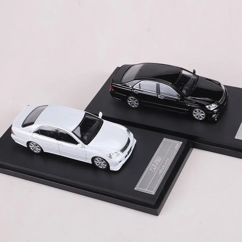 ZOOM Diecast Toyota Crown Athlete 1/64 Scale Model 6 ZOOM Diecast Toyota Crown Athlete 1/64 Scale Model - Image 6