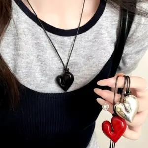 Irregular Heart Pendant Necklace for Women 10 S0e54990d377a4d739bc48f485640beb1T
