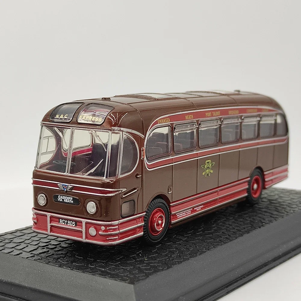 Vintage Weymann Fanfare AEC Diecast Model 2 Vintage Weymann Fanfare AEC Diecast Model - Image 2