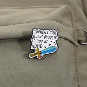 Playful Cartoon-Shaped Alloy Brooch with Speech Bubble 8 S0eef01d7eead4e83bef705b27d5ad423d