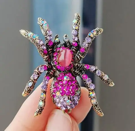 Bold Metallic Green Gem Spider Brooch 5 Bold Metallic Green Gem Spider Brooch - Image 5