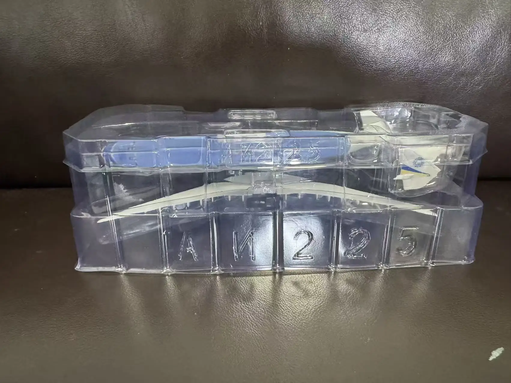 Antonov An-225 Mriya Diecast Model 20cm 1:400 Scale 3 Antonov An-225 Mriya Diecast Model 20cm 1:400 Scale - Image 3