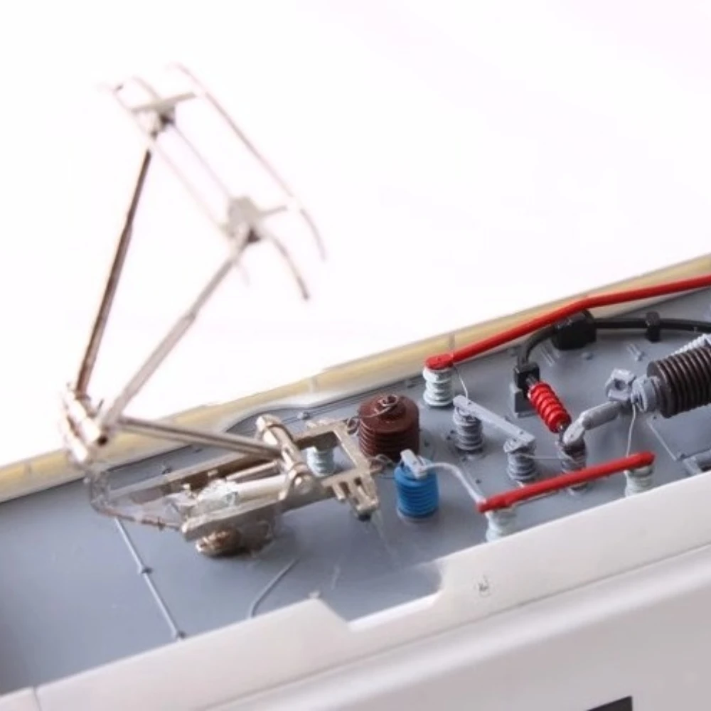 HO 1/87 CRH3C Harmony High-Speed Model Train Set 4 HO 1/87 CRH3C Harmony High-Speed Model Train Set - Image 4