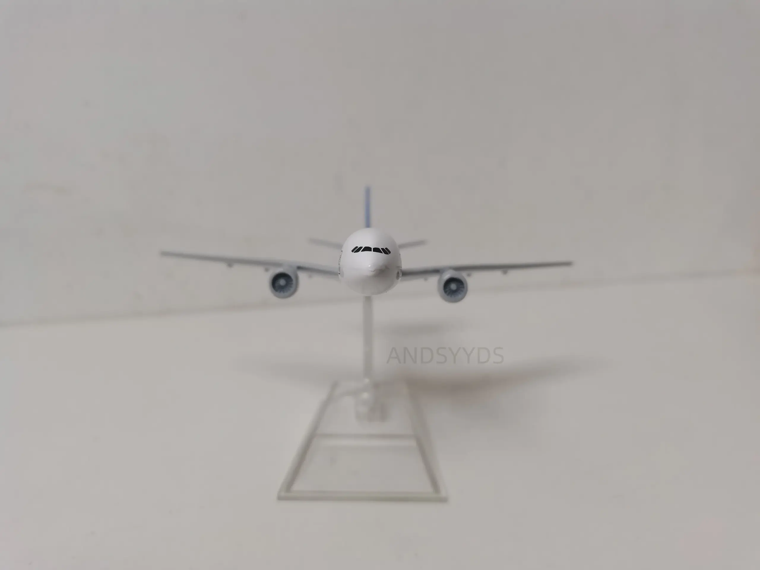 B777 Philippine Airlines Diecast Model 1/400 Scale 5 B777 Philippine Airlines Diecast Model 1/400 Scale - Image 5