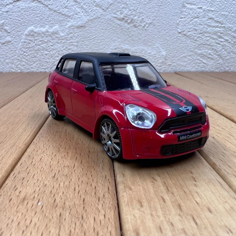 Red MINI Countryman 1:43 Diecast Model 1 Red MINI Countryman 1:43 Diecast Model