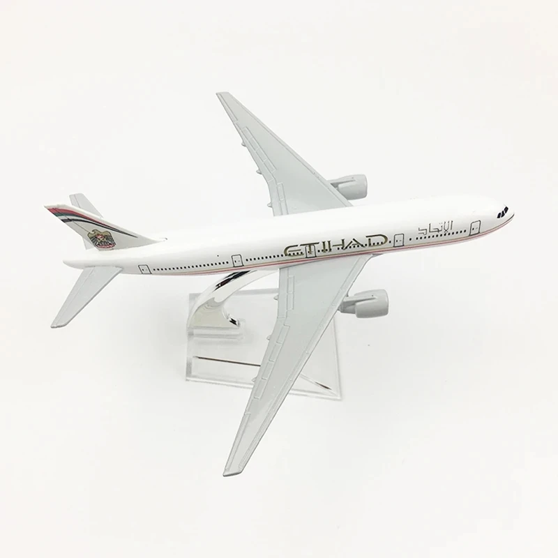 Etihad Airlines Boeing B777 Model Collectible 5 Etihad Airlines Boeing B777 Model Collectible - Image 5