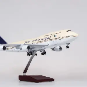 Saudi Arabian Airlines B747-4 Model 47cm Scale 9 S13152fec231c43a39c6db39ce0f69b87d