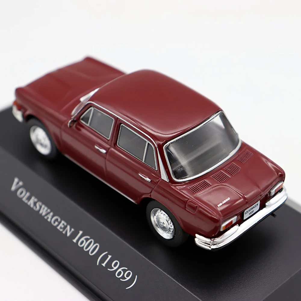 Vintage 1969 Volkswagen 1600 Sedan Model 4 Vintage 1969 Volkswagen 1600 Sedan Model - Image 4