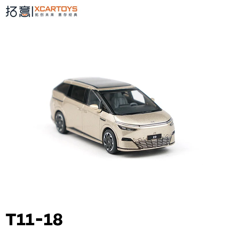 XPENG X9-Gold 1:64 Scale Diecast Model 2 XPENG X9-Gold 1:64 Scale Diecast Model - Image 2