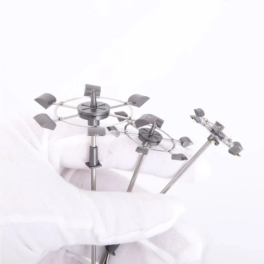 Miniature Vintage Street Lamp Set for Model Layouts 2 Miniature Vintage Street Lamp Set for Model Layouts - Image 2