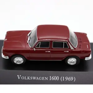 Vintage 1969 Volkswagen 1600 Sedan Model 10 S1892a68967ba4674a653f4d54a012d94v