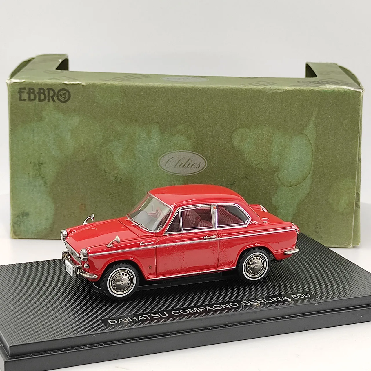 Vintage Daihatsu Compagno Berlina 800 Diecast Model 2 Vintage Daihatsu Compagno Berlina 800 Diecast Model - Image 2