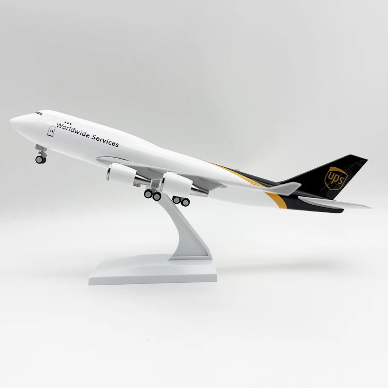 UPS B747 Cargo Plane Model, 30cm Resin Replica 3 UPS B747 Cargo Plane Model, 30cm Resin Replica - Image 3