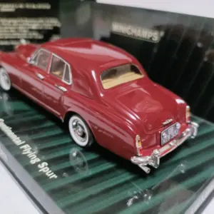 1955 Bentley S1 Flying Spur Diecast Model in White 6 S1a023f08d4244b71965884138059587dE
