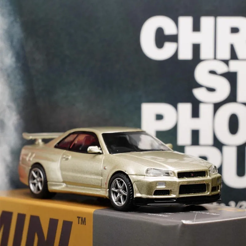 Gold Nissan Skyline GTR R34 Diecast Model 4 Gold Nissan Skyline GTR R34 Diecast Model - Image 4
