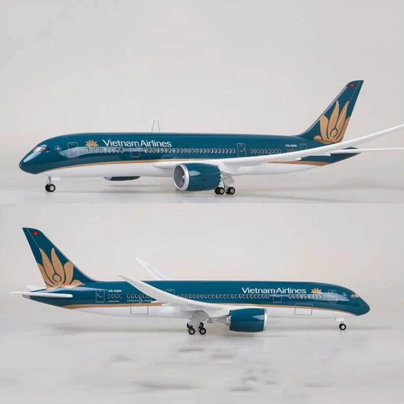 Vietnam Airlines B787 Model 1/130 Scale 2 Vietnam Airlines B787 Model 1/130 Scale - Image 2