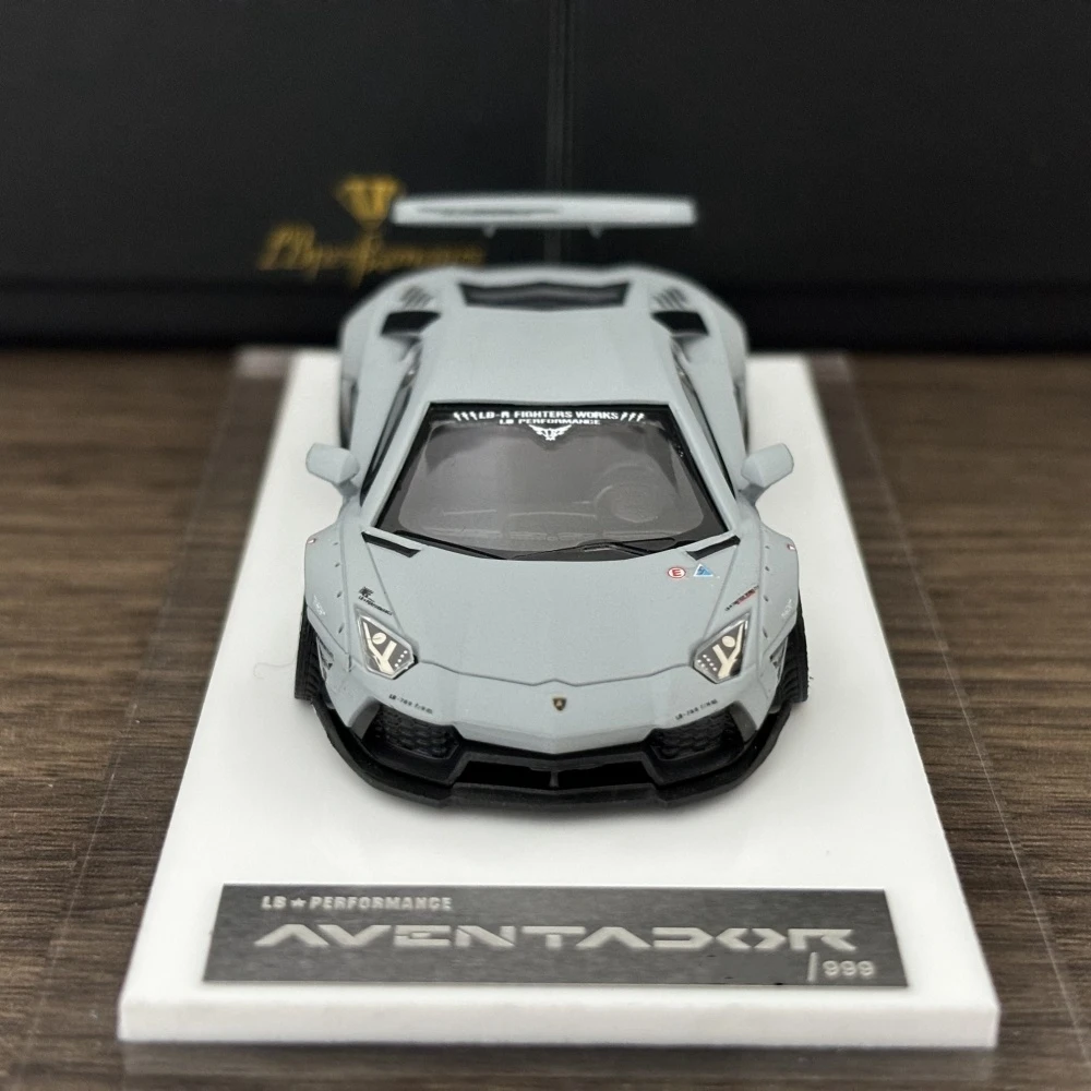 LP700 Aventador LBWK 1:64 Scale Diecast Model 5 LP700 Aventador LBWK 1:64 Scale Diecast Model - Image 5