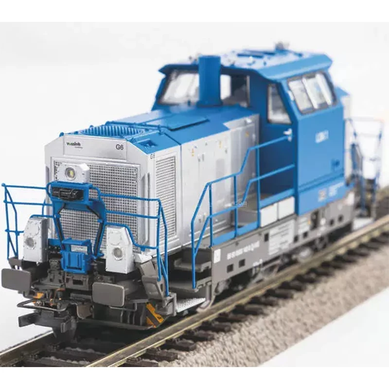 Vibrant Blue PIKO G6 Diesel Locomotive Model 4 Vibrant Blue PIKO G6 Diesel Locomotive Model - Image 4