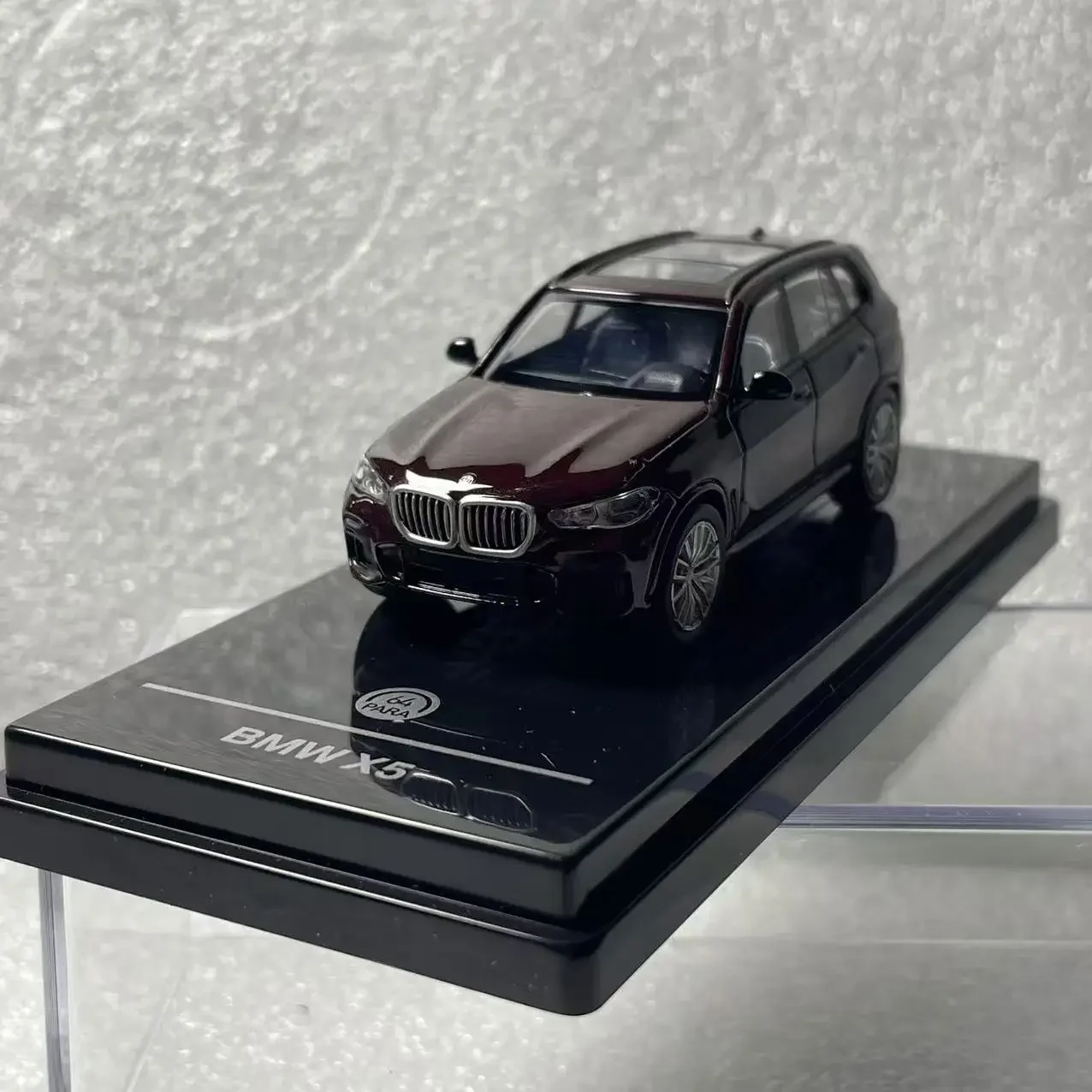 Dark Blue BMW X5 G05 1/64 Scale Die-Cast Model 2 Dark Blue BMW X5 G05 1/64 Scale Die-Cast Model - Image 2