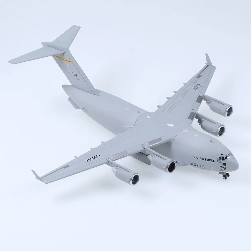1/200 Scale C-17 Globemaster III Model Aircraft 5 1/200 Scale C-17 Globemaster III Model Aircraft - Image 5