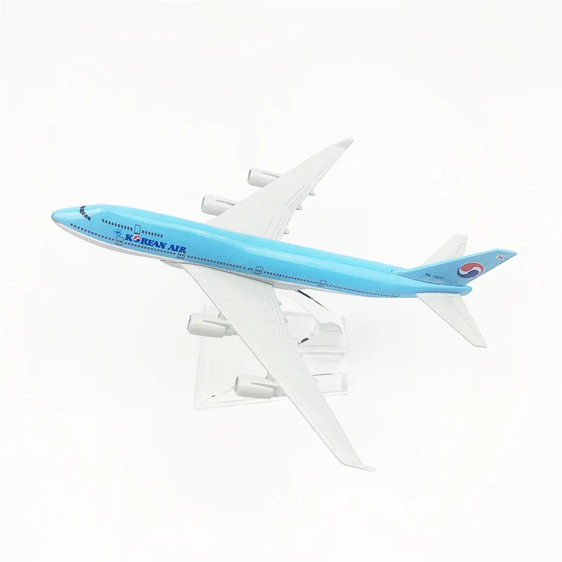 Korean Air B747 Scale Model Aircraft 4 Korean Air B747 Scale Model Aircraft - Image 4