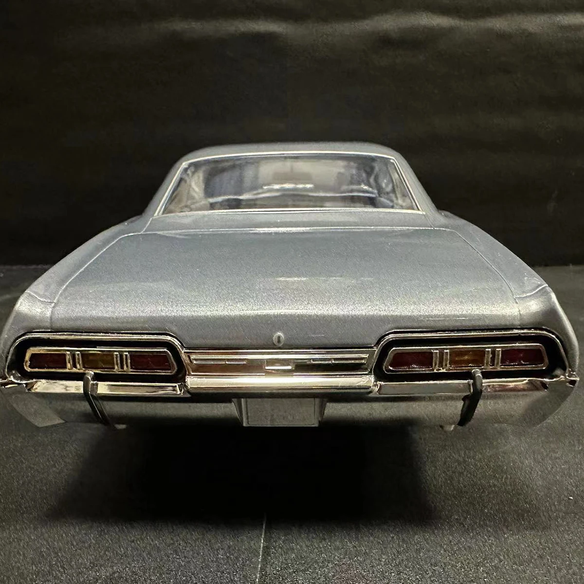 Greenlight 1967 Chevrolet Impala Model, 1/18 Scale 5 Greenlight 1967 Chevrolet Impala Model, 1/18 Scale - Image 5