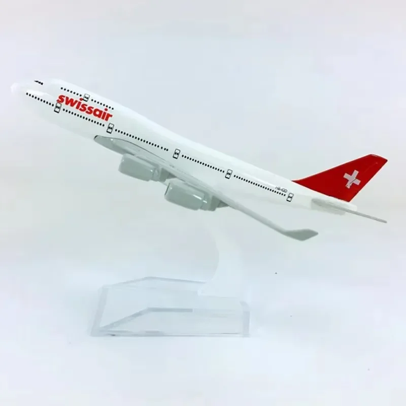 Swissair Boeing 747 Model 1/400 Scale 4 Swissair Boeing 747 Model 1/400 Scale - Image 4