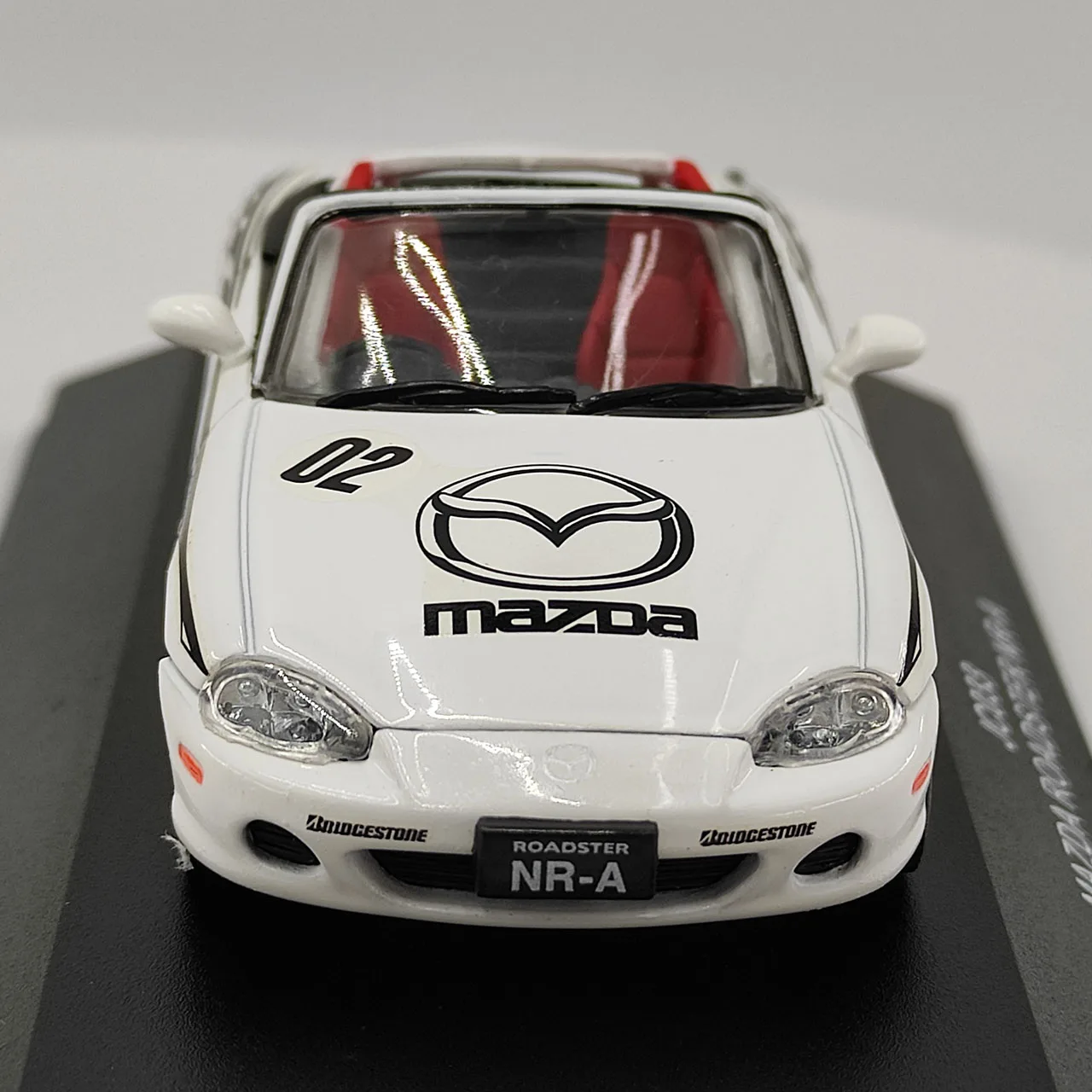 Mazda Roadster NR-A 1:43 Scale Diecast Model 5 Mazda Roadster NR-A 1:43 Scale Diecast Model - Image 5