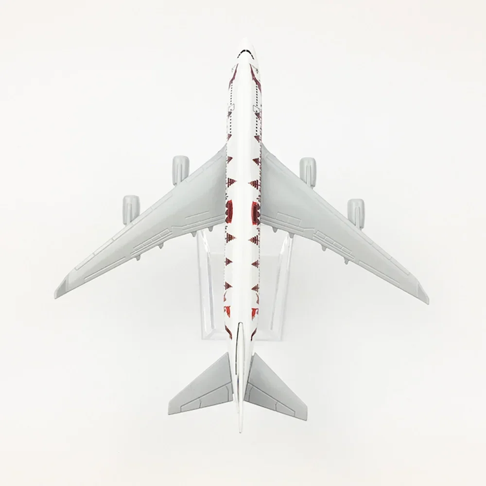 Thai Airways B747 Collectible Model, 16 cm 6 Thai Airways B747 Collectible Model, 16 cm - Image 6