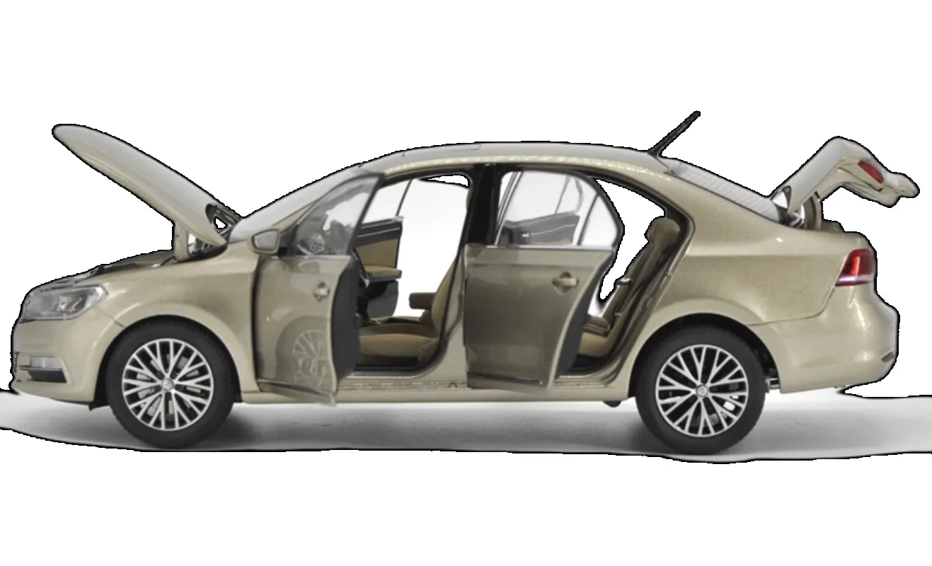 Volkswagen Santana 1/18 Scale Diecast Model 5 Volkswagen Santana 1/18 Scale Diecast Model - Image 5