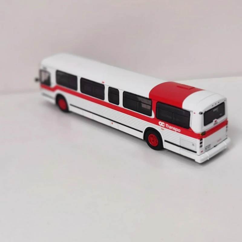 Vintage 1/87 Scale Diecast Bus Model 4 Vintage 1/87 Scale Diecast Bus Model - Image 4