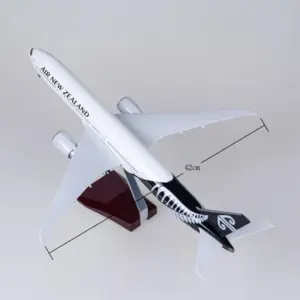 Boeing 777 Diecast Model with LED Lighting 11 S1ffc09e0b7db4180b5682f47fb4aec4eB