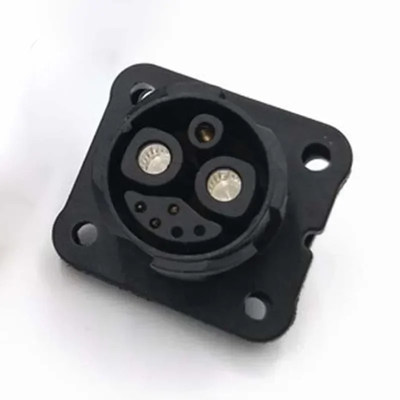 High-Current Waterproof Electric Bike Connector 9 High-Current Waterproof Electric Bike Connector - Image 9