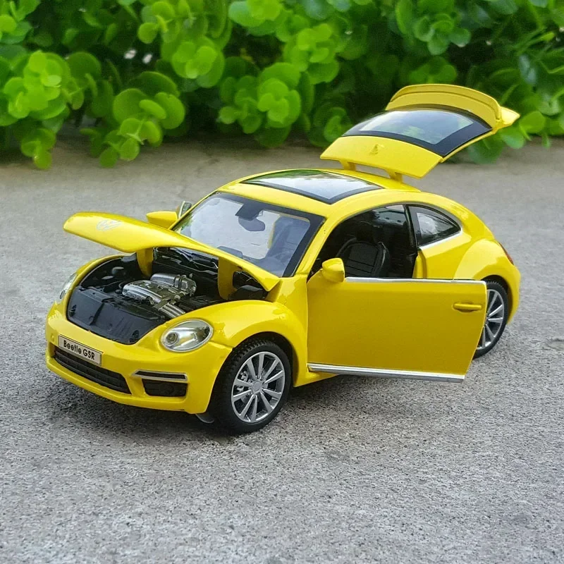 VWG Beetle GSR 1:32 Diecast Model in Red 9 VWG Beetle GSR 1:32 Diecast Model in Red - Image 9