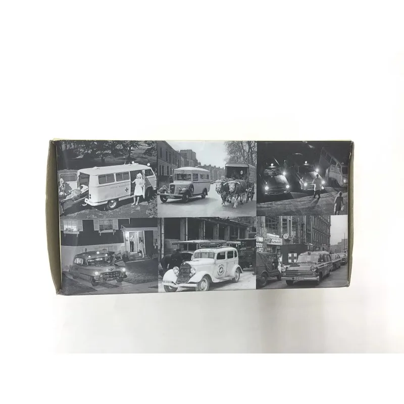 Vintage Citroën ID 19 Ambulance Diecast Model 1:43 6 Vintage Citroën ID 19 Ambulance Diecast Model 1:43 - Image 6