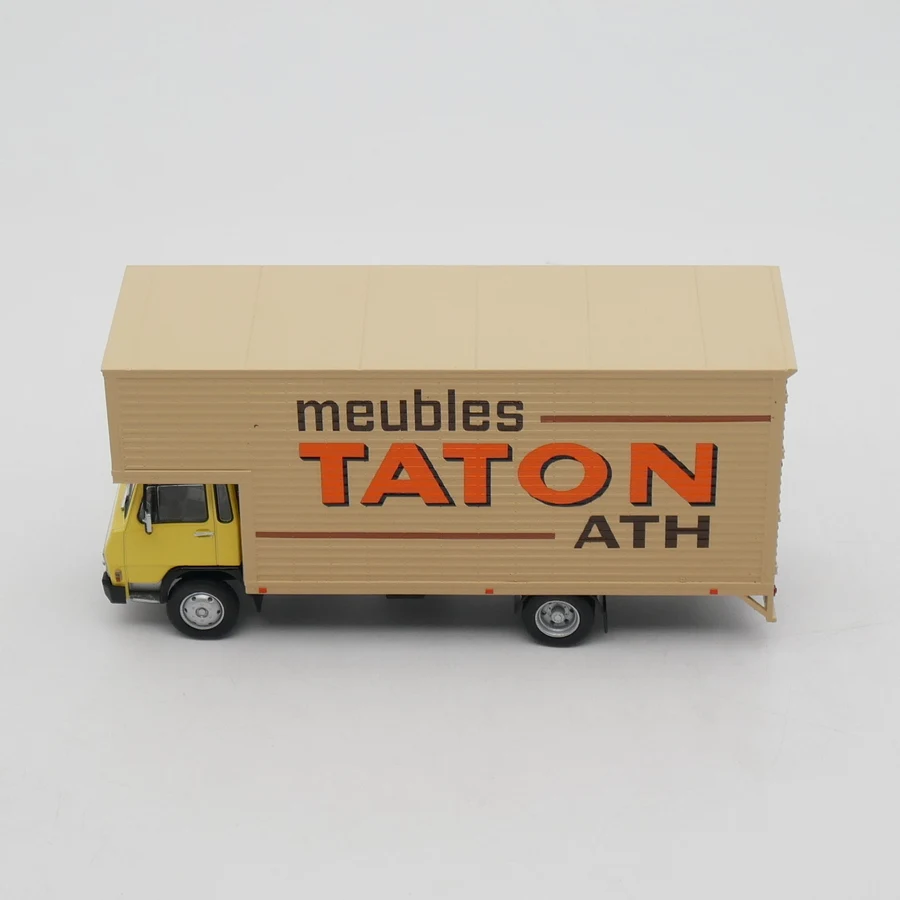 Vintage Berliet 560K Model Truck 1:43 Scale 2 Vintage Berliet 560K Model Truck 1:43 Scale - Image 2
