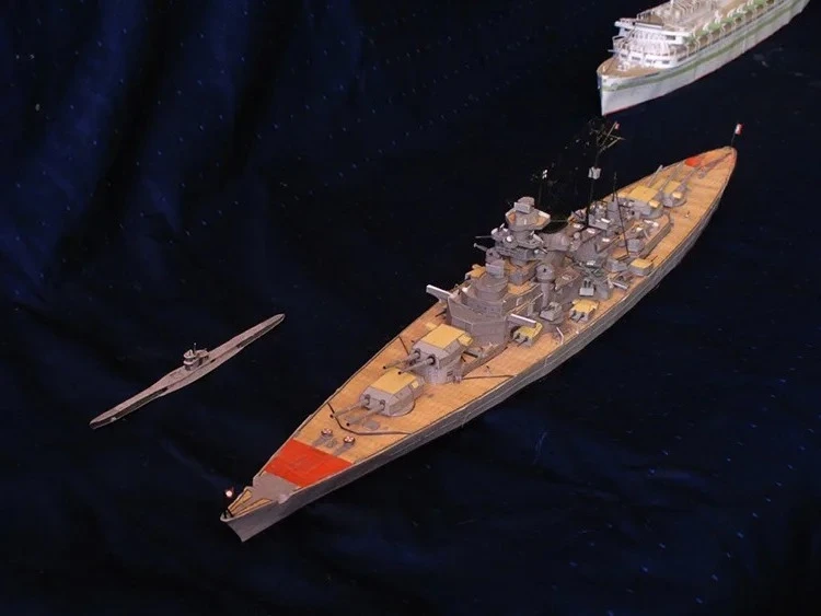 1/400 Scale Battleship Paper Model Kit for Collectors 2 1/400 Scale Battleship Paper Model Kit for Collectors - Image 2